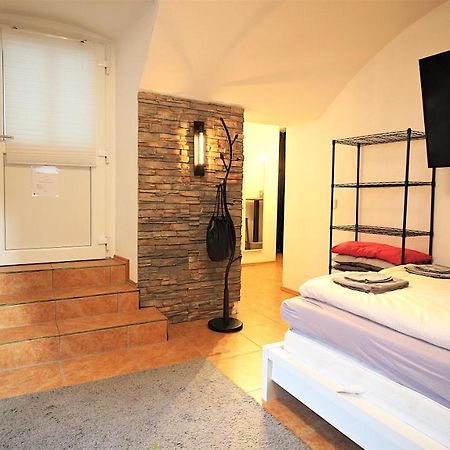 Xxx Fully Equipped Apartment Near Main Station! 뷔르츠부르크 외부 사진