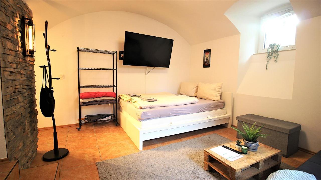 Xxx Fully Equipped Apartment Near Main Station! 뷔르츠부르크 외부 사진